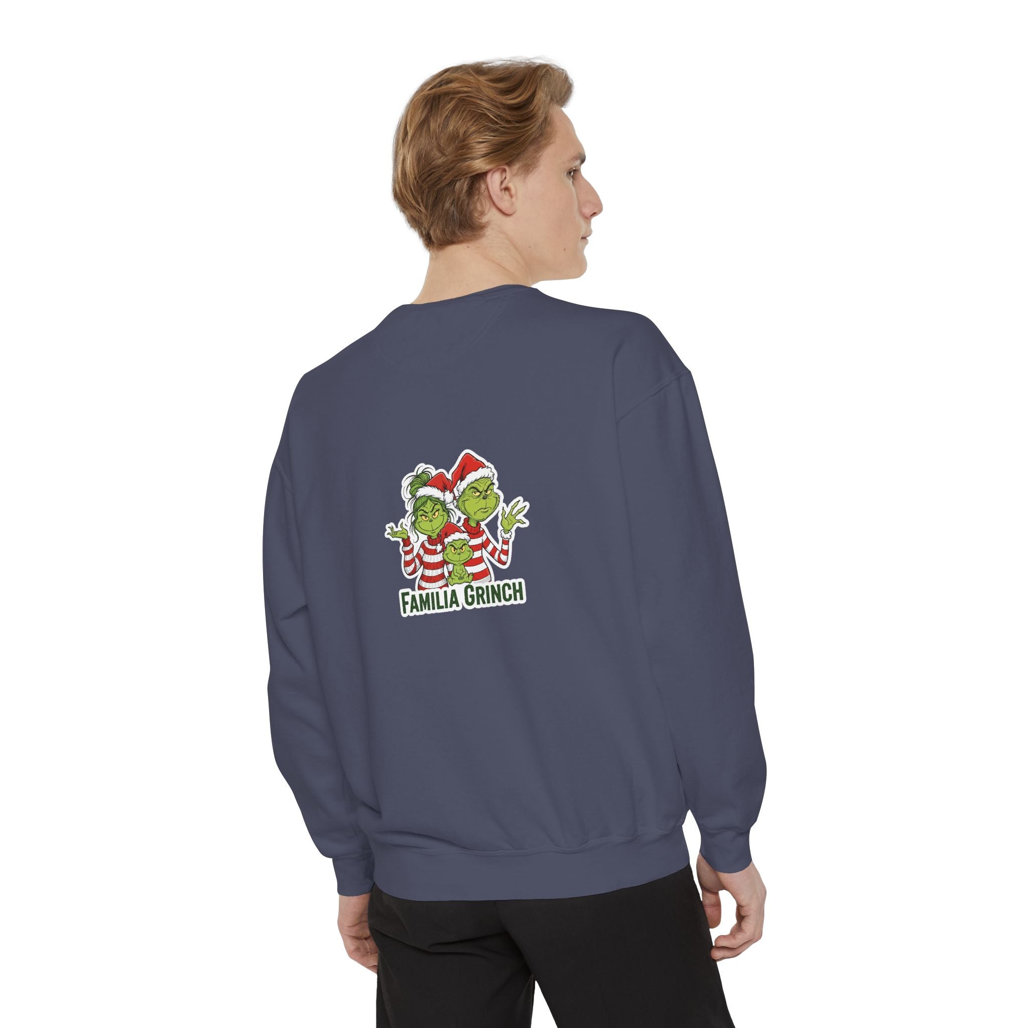 Grinchy Papá Sweatshirt – Unisex Cozy Holiday Wear