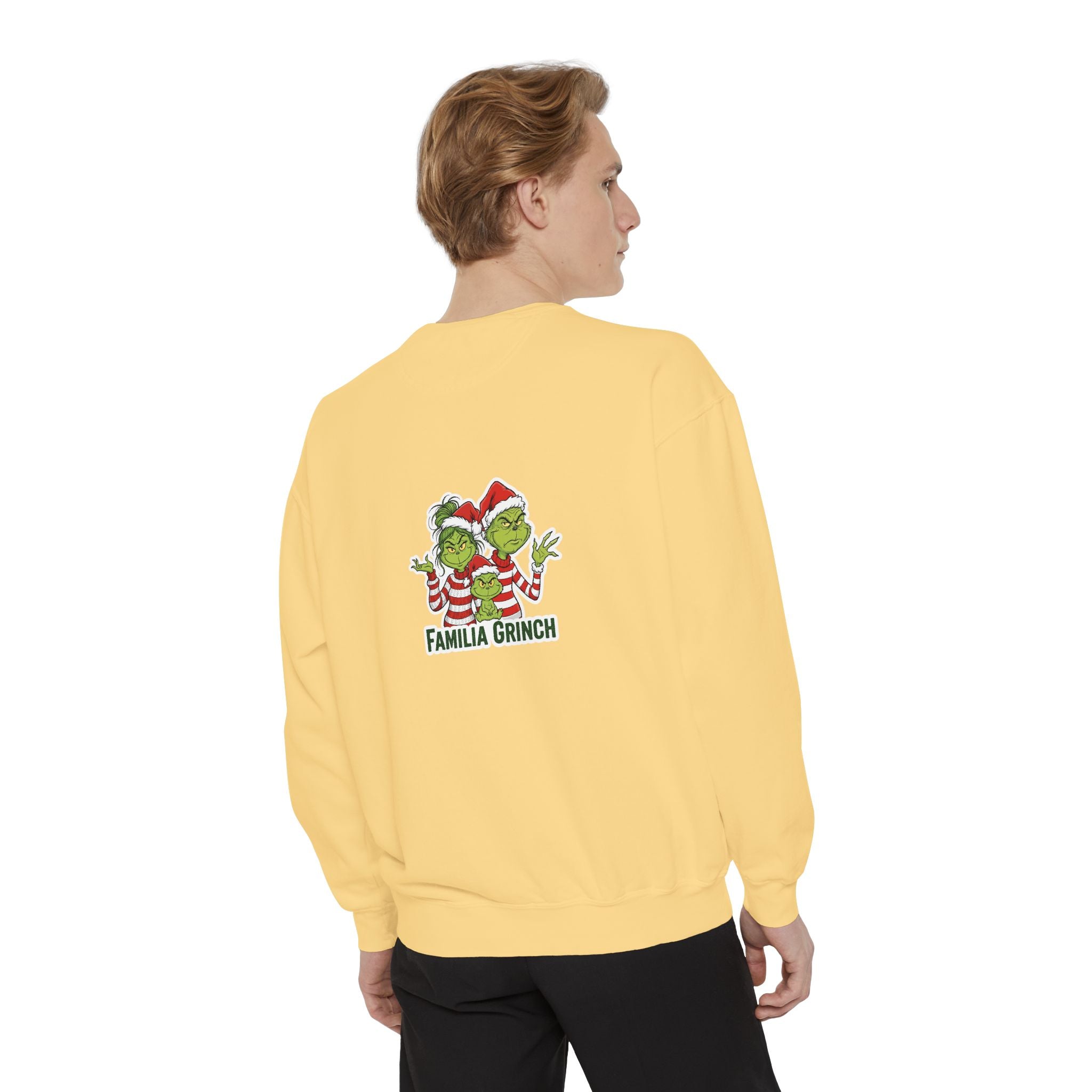 Grinchy Papá Sweatshirt – Unisex Cozy Holiday Wear