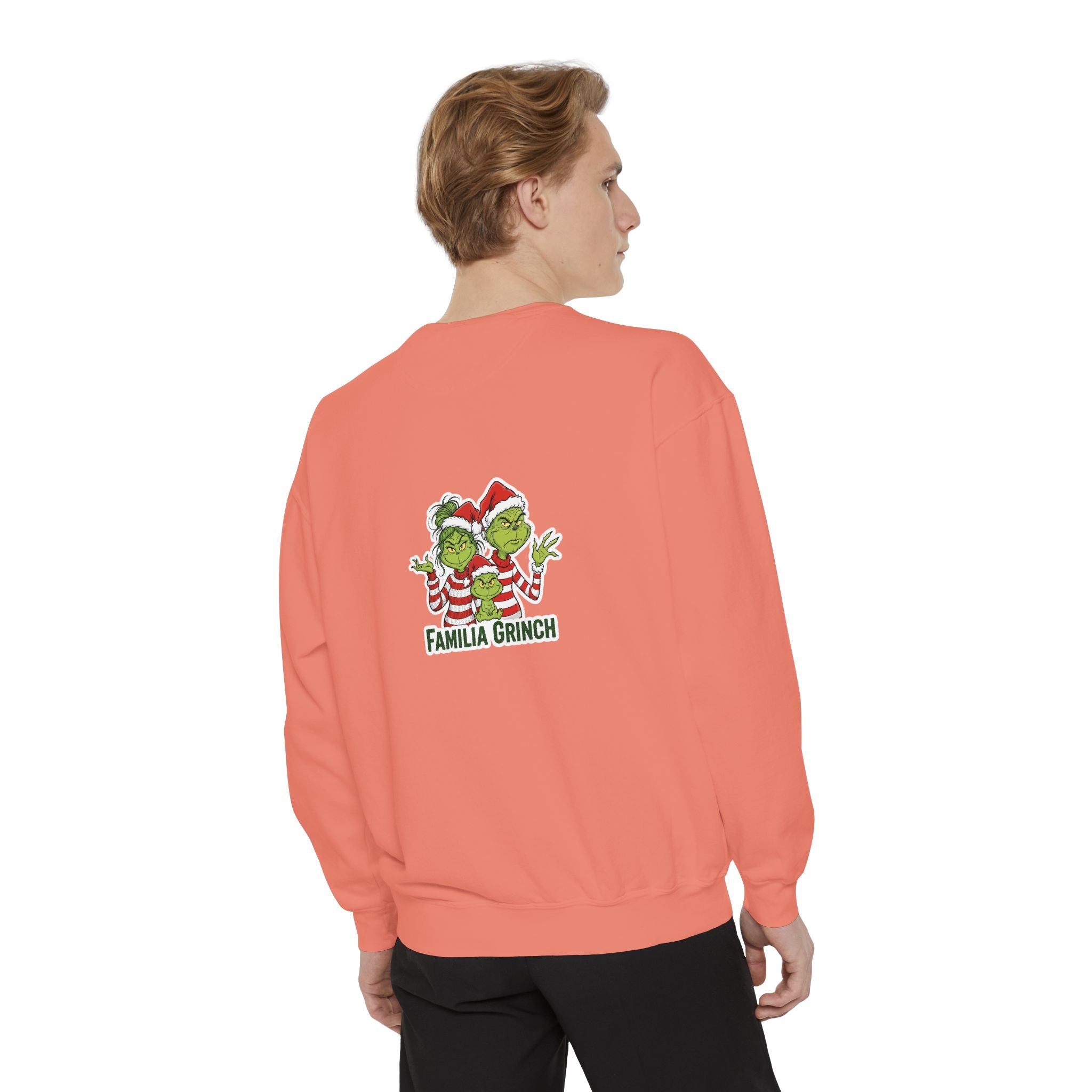 Grinchy Papá Sweatshirt – Unisex Cozy Holiday Wear