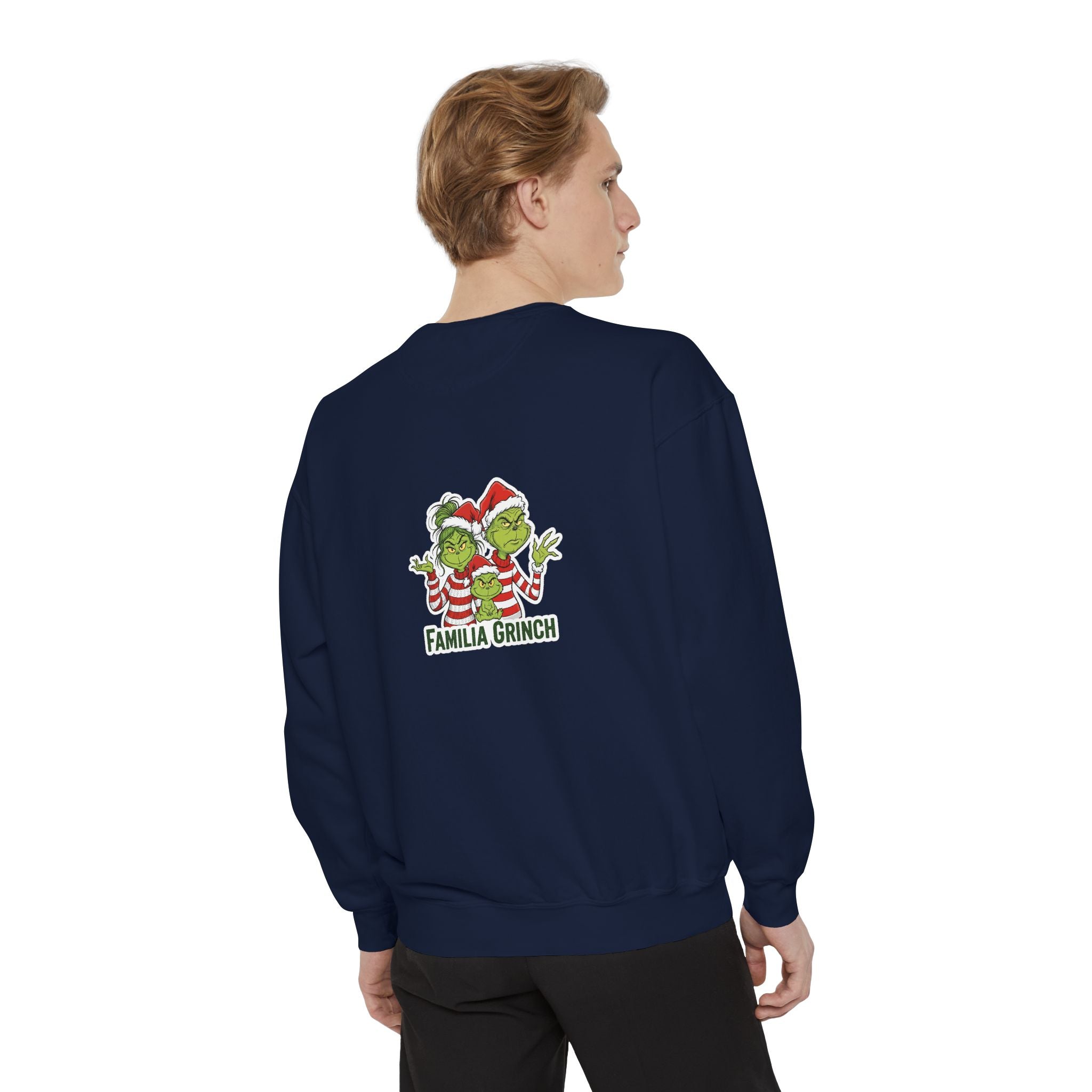 Grinchy Papá Sweatshirt – Unisex Cozy Holiday Wear