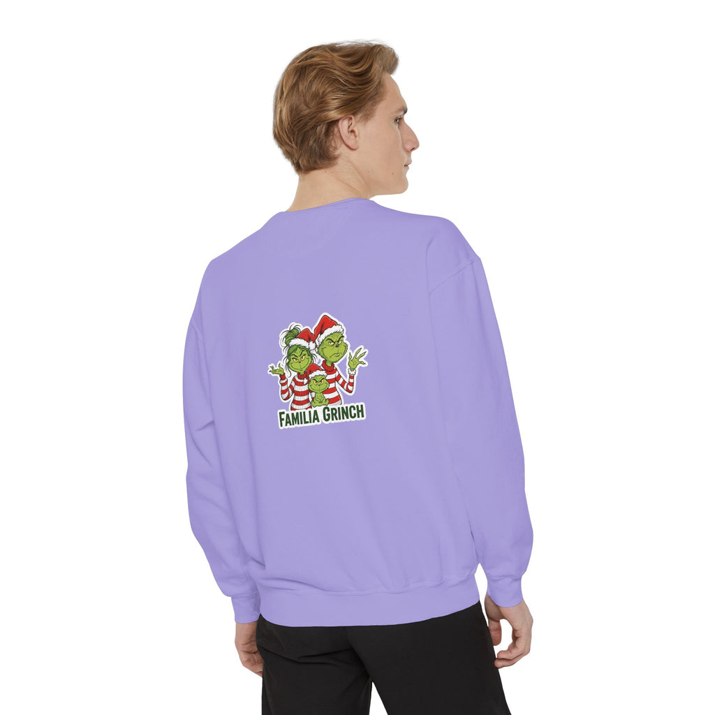Grinchy Papá Sweatshirt – Unisex Cozy Holiday Wear
